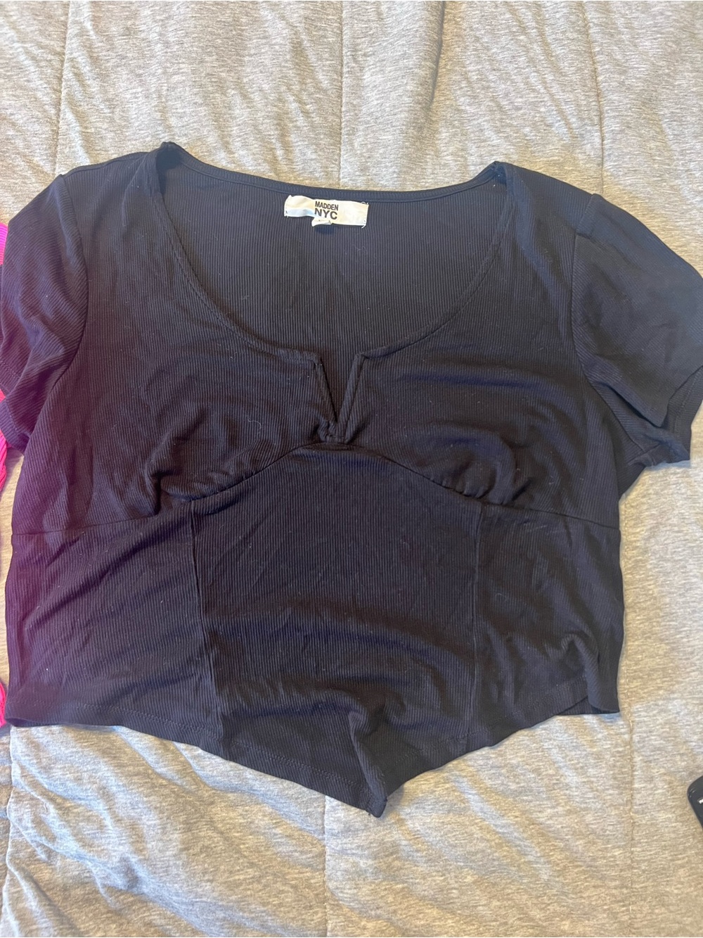 Madden NYC Black Cropped Sweetheart Tees | Women’s XXL